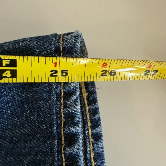 Levi's Relaxed Fit Blue Jeans size 34 - Picture 6 of 7